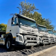 2017+VOLVO+FMX+440+TT+6X4.+-FSH+-+MILEAGE+FROM+552+000KM.+5+AVAILABLE-1920w